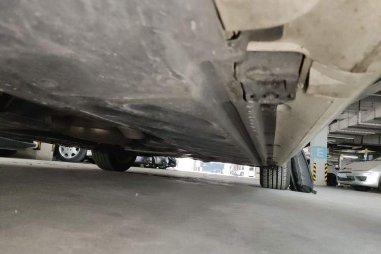 Used Mercedes-Benz C-Class 2016 C 180 L Sport Edition Chassis Front Left