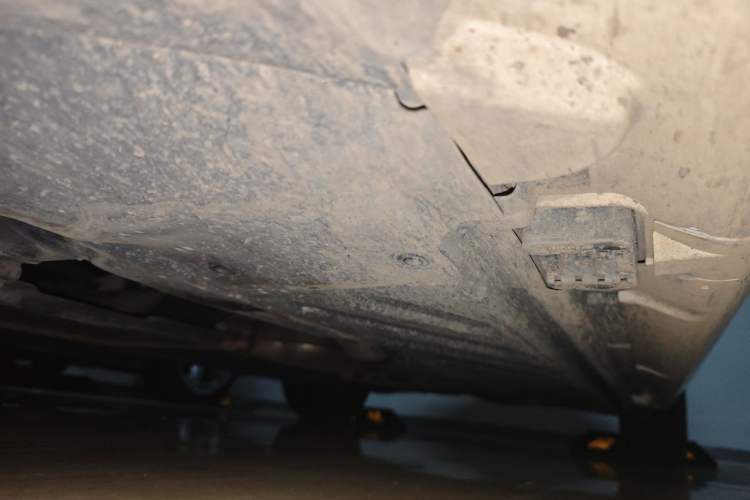 Used Mercedes-Benz C-Class 2016 C 200 Sport Edition Chassis Front Left