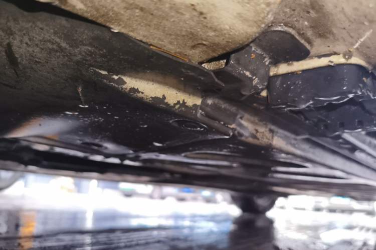 Used Mercedes-Benz C-Class 2016 C 200 L Sport Edition Chassis Front Left