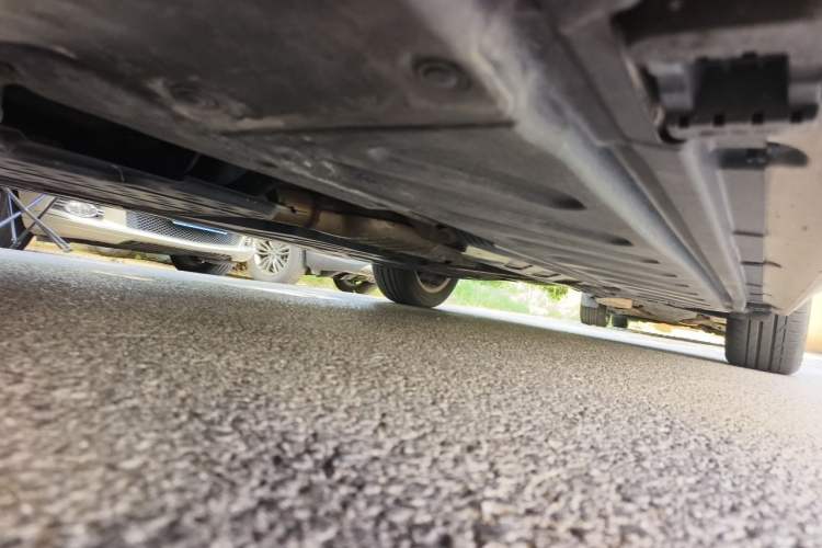 Used Mercedes-Benz C-Class 2016 C 180 L Sport Edition Chassis Front Left