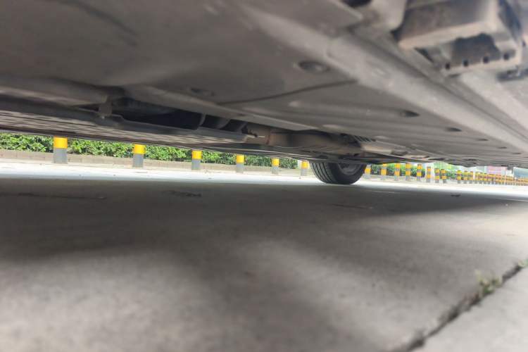 Used Mercedes-Benz C-Class 2016 C 200 L Sport Edition Chassis Front Left