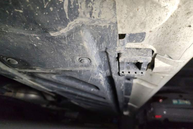 Used Mercedes-Benz C-Class 2016 C 200 Sport Edition Chassis Front Left