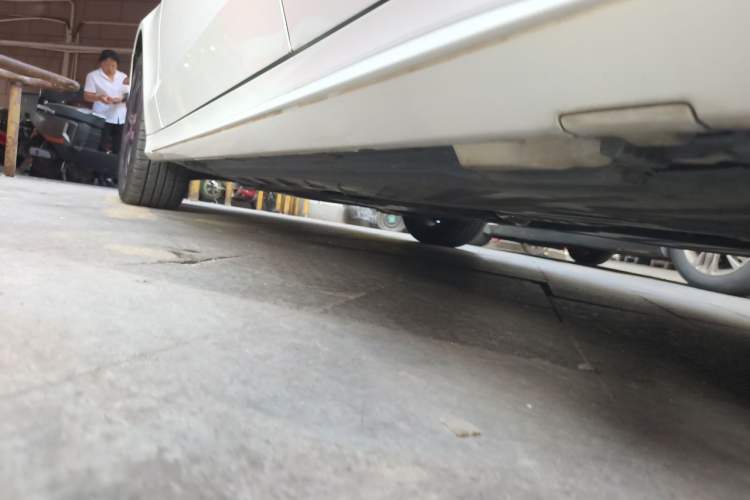 Used Mercedes-Benz C-Class 2016 C 200 Sport Edition Chassis Front Left