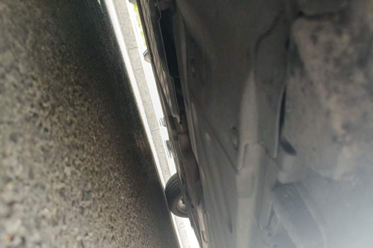 Used Mercedes-Benz C-Class 2016 C 200 L Sport Edition Chassis Front Left