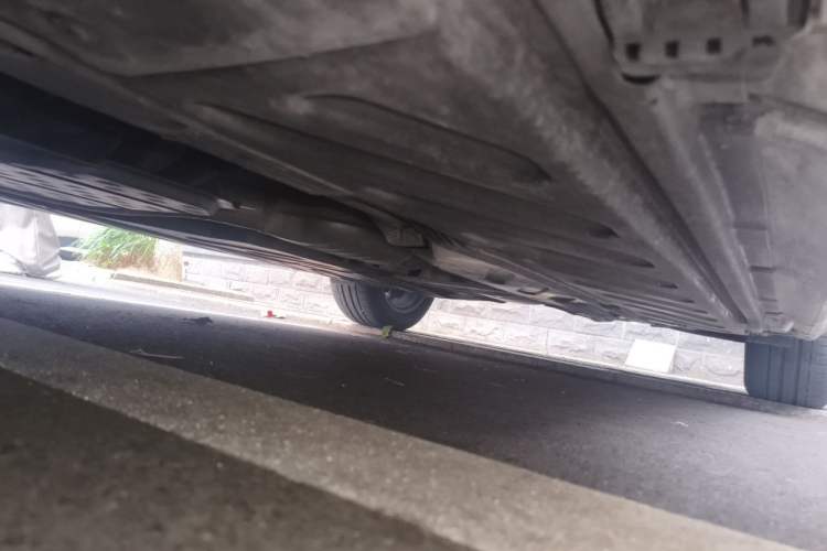 Used Mercedes-Benz C-Class 2016 C 200 Sport Edition Chassis Front Left