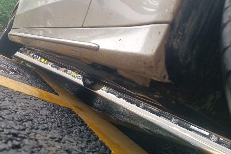 Used Mercedes-Benz C-Class 2016 C 200 L Sport Edition Chassis Front Right
