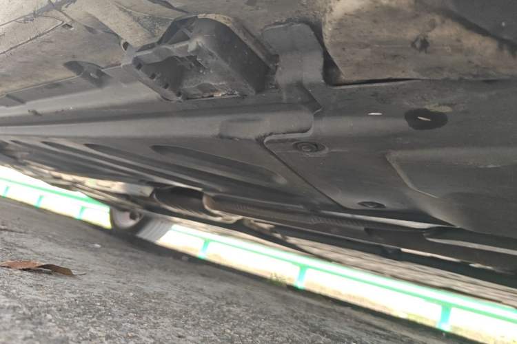 Used Mercedes-Benz C-Class 2016 C 200 L 4MATIC Sport Edition Chassis Front Right