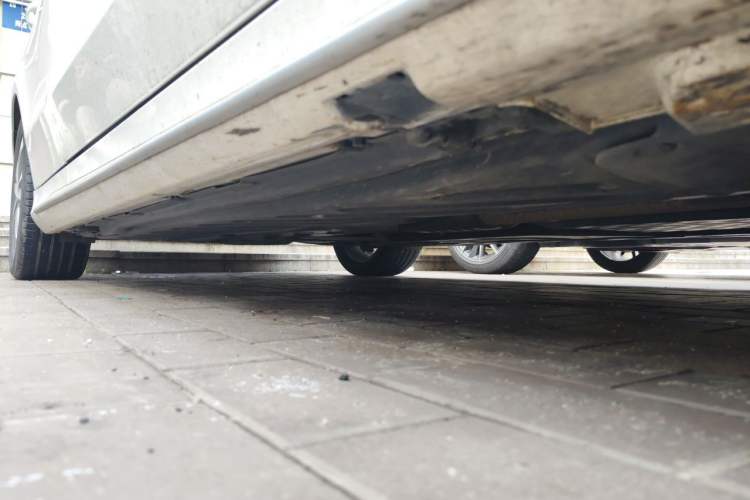 Used Mercedes-Benz C-Class 2016 C 180 L Sport Edition Chassis Front Right
