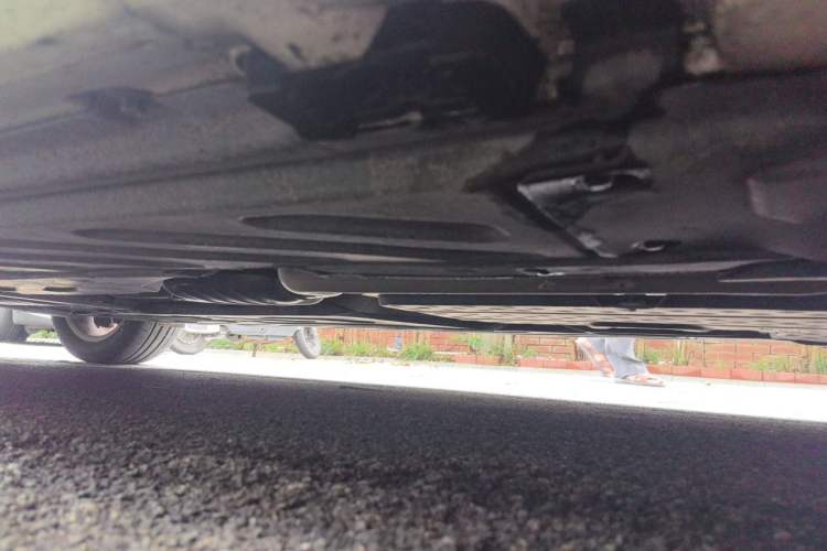 Used Mercedes-Benz C-Class 2016 C 180 L Sport Edition Chassis Front Right