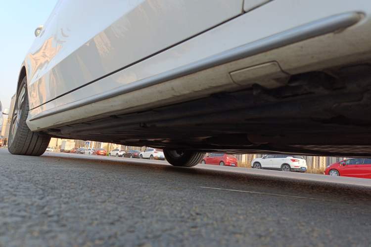 Used Mercedes-Benz C-Class 2016 C 200 L Sport Edition Chassis Front Right