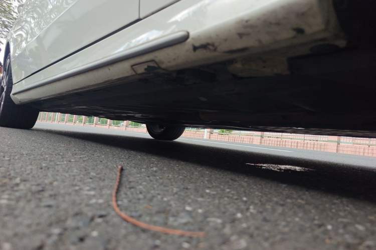Used Mercedes-Benz C-Class 2016 C 200 L 4MATIC Sport Edition Chassis Front Right