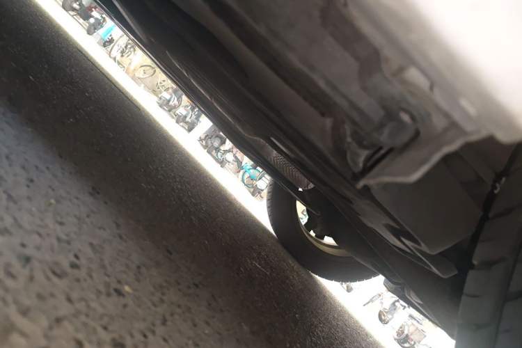 Used Mercedes-Benz C-Class 2016 C 200 L Sport Edition Chassis Rear Left