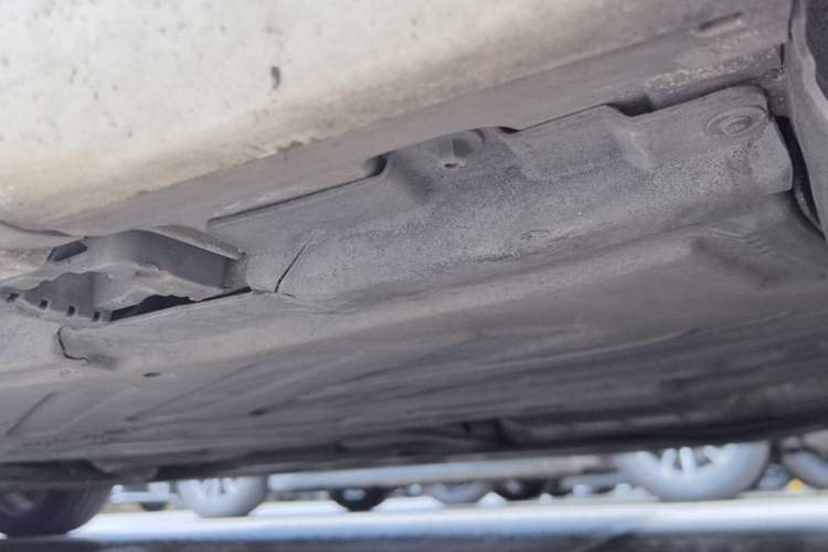 Used Mercedes-Benz C-Class 2016 C 200 L Sport Edition Chassis Rear Left