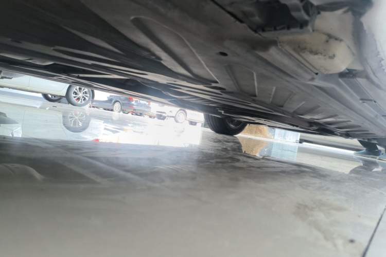 Used Mercedes-Benz C-Class 2016 C 200 Sport Edition Chassis Rear Right
