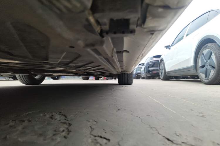 Used Mercedes-Benz C-Class 2016 C 200 L Sport Edition Chassis Rear Right