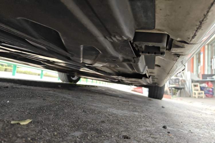 Used Mercedes-Benz C-Class 2016 C 200 L 4MATIC Sport Edition Chassis Rear Right