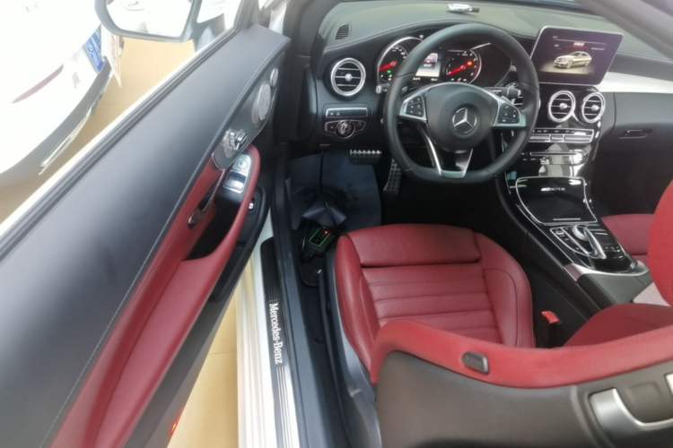 Used Mercedes-Benz C-Class 2016 C 300 Coupe Driver Seat