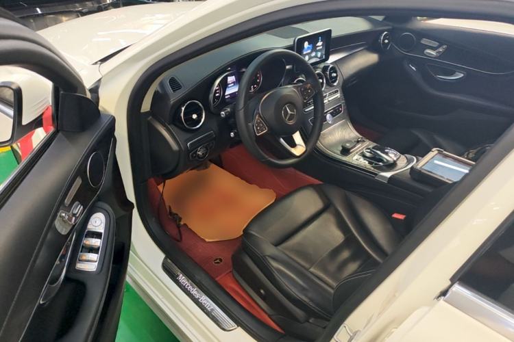 Used Mercedes-Benz C-Class 2016 C 200 L 4MATIC Sport Edition Driver Seat
