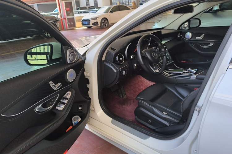Used Mercedes-Benz C-Class 2016 C 180 L Sport Edition Driver Seat