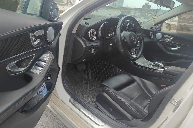 Used Mercedes-Benz C-Class 2016 C 200 L Sport Edition Driver Seat