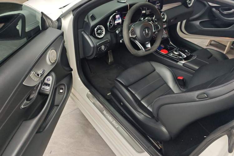Used Mercedes-Benz C-Class 2016 C 200 4MATIC Coupe Driver Seat