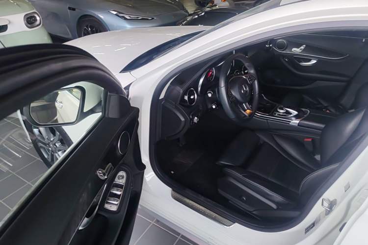 Used Mercedes-Benz C-Class 2016 C 180 L Sport Edition Driver Seat