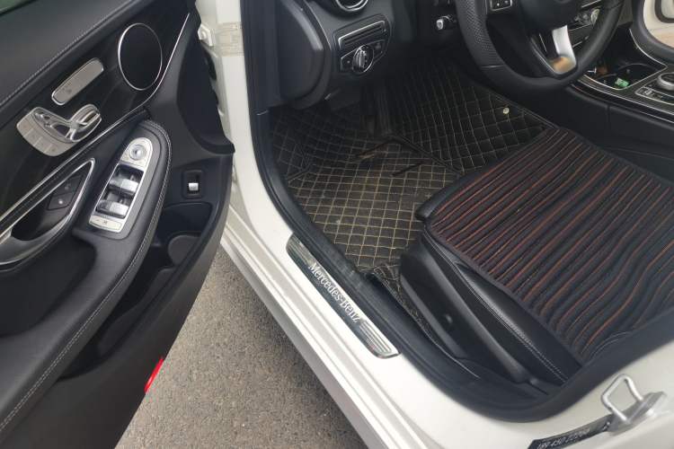 Used Mercedes-Benz C-Class 2016 C 200 L 4MATIC Sport Edition Driver Seat