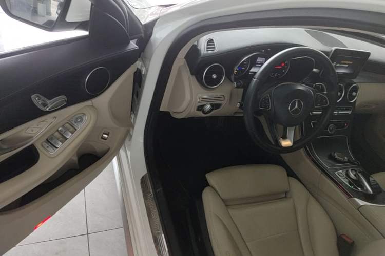 Used Mercedes-Benz C-Class 2016 C 180 L Sport Edition Driver Seat