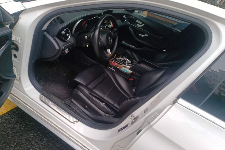 Used Mercedes-Benz C-Class 2016 C 200 L Sport Edition Driver Seat