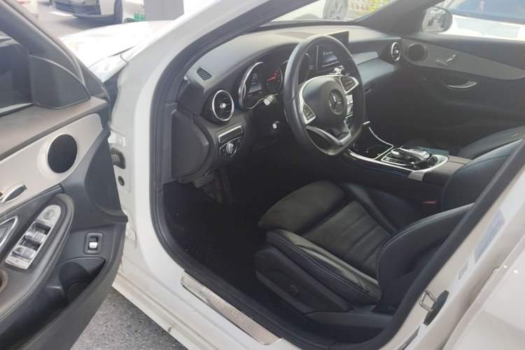 Used Mercedes-Benz C-Class 2016 C 200 Sport Edition Driver Seat