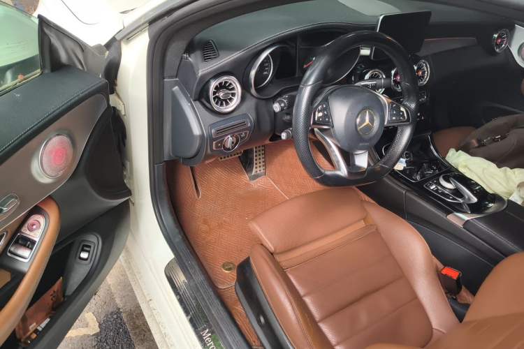 Used Mercedes-Benz C-Class 2016 C 200 Coupe Driver Seat