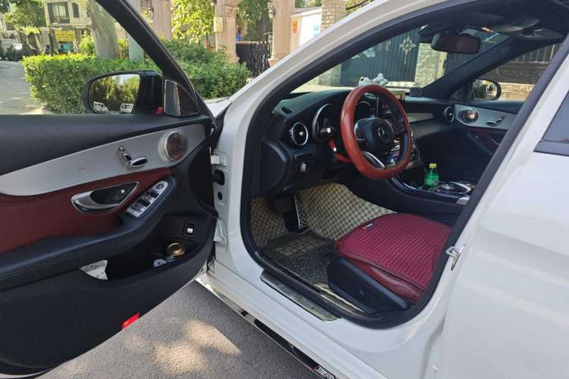 Used Mercedes-Benz C-Class 2016 C 200 Sport Edition Driver Seat