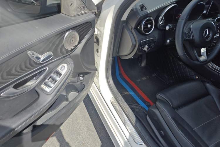 Used Mercedes-Benz C-Class 2016 C 180 L Sport Edition Driver Seat