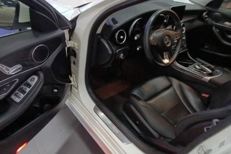 Used Mercedes-Benz C-Class 2016 C 180 L Sport Edition Driver Seat