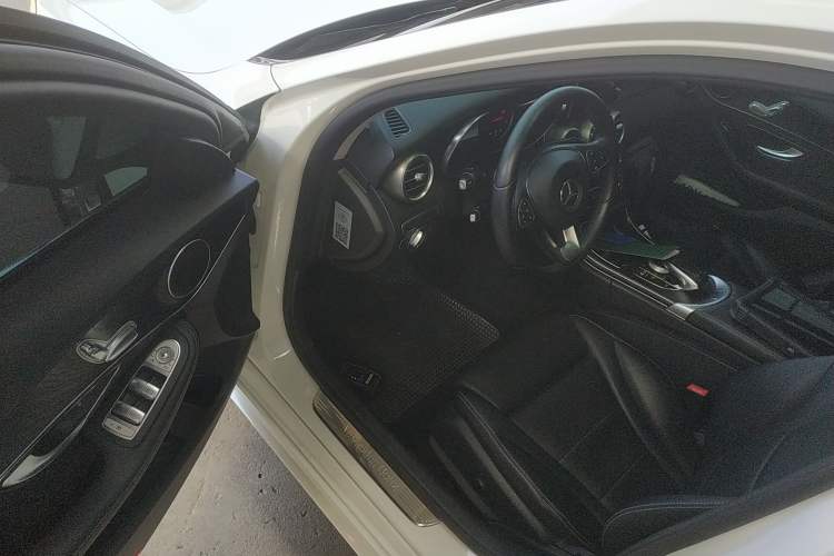 Used Mercedes-Benz C-Class 2016 C 180 Estate Driver Seat