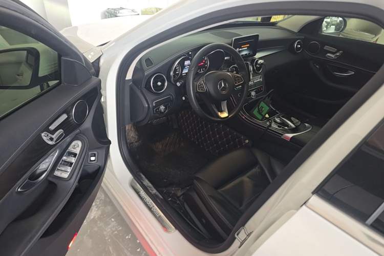 Used Mercedes-Benz C-Class 2016 C 200 L Sport Edition Driver Seat