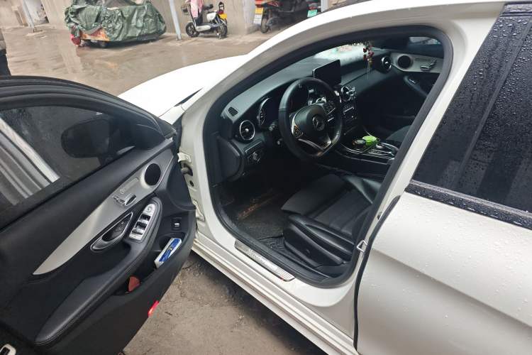 Used Mercedes-Benz C-Class 2016 C 200 Sport Edition 4MATIC Driver Seat