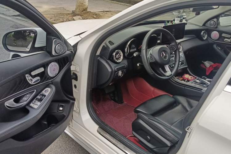 Used Mercedes-Benz C-Class 2016 C 200 L Sport Edition Driver Seat