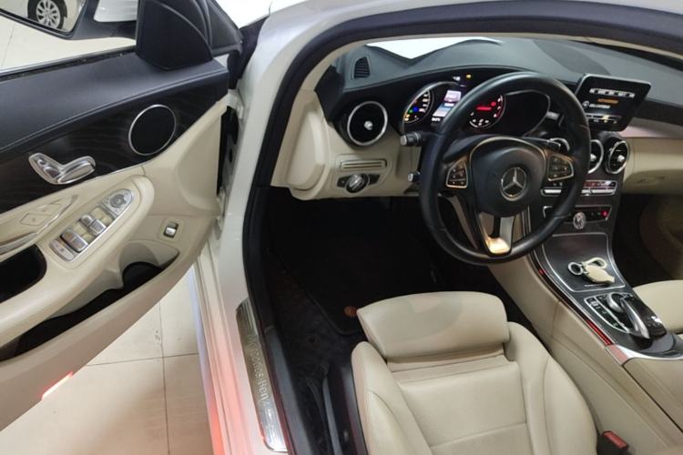 Used Mercedes-Benz C-Class 2016 C 180 L Sport Edition Driver Seat