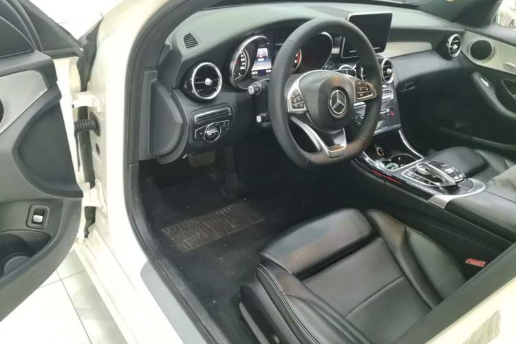 Used Mercedes-Benz C-Class 2016 C 200 Sport Edition Driver Seat