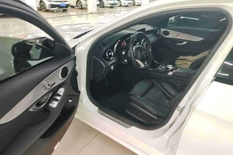 Used Mercedes-Benz C-Class 2016 C 200 Sport Edition Driver Seat