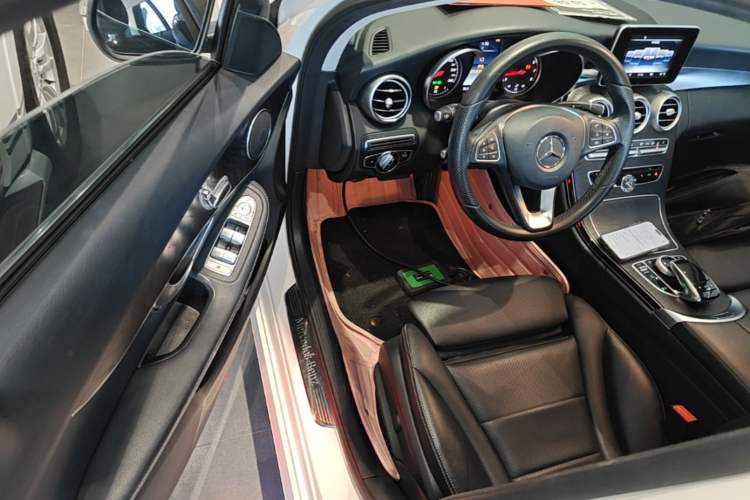 Used Mercedes-Benz C-Class 2016 C 180 Estate Driver Seat