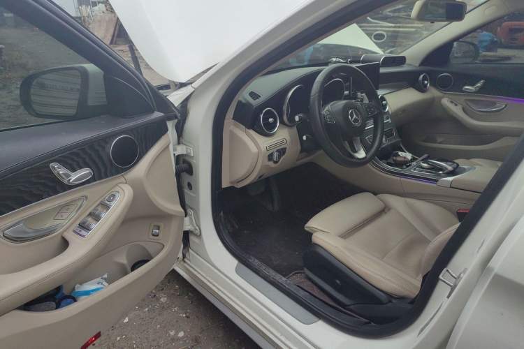 Used Mercedes-Benz C-Class 2016 C 180 L Sport Edition Driver Seat