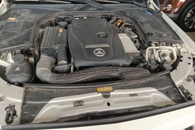 Used Mercedes-Benz C-Class 2016 C 200 L Sport Edition Engine Bay