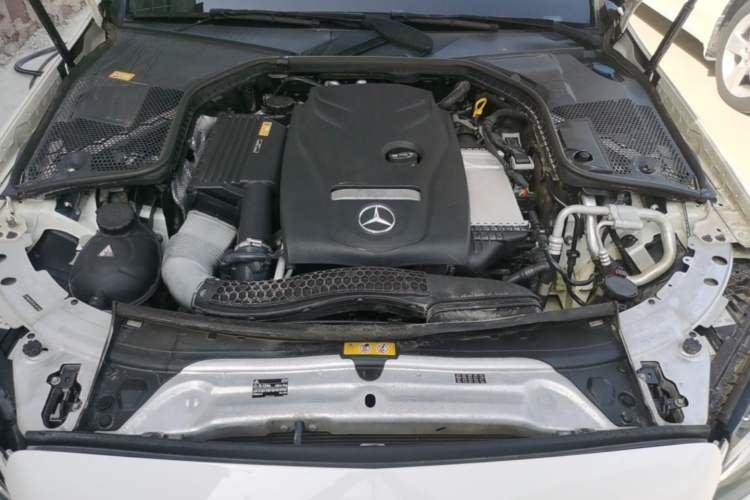 Used Mercedes-Benz C-Class 2016 C 200 L Sport Edition Engine Bay