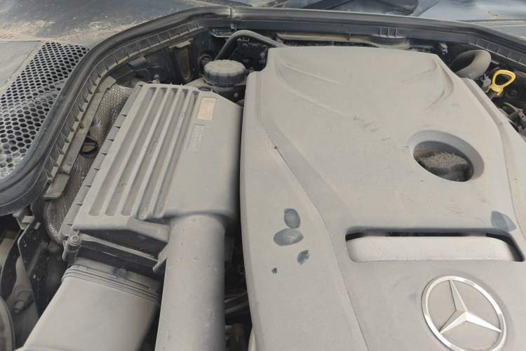 Used Mercedes-Benz C-Class 2016 C 200 L Sport Edition Engine Bay