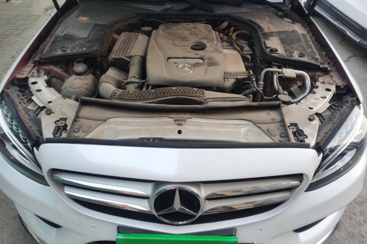 Used Mercedes-Benz C-Class 2016 C 200 L Sport Edition Engine Bay