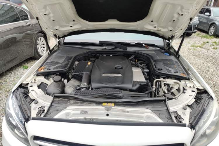 Used Mercedes-Benz C-Class 2016 C 200 Sport Edition 4MATIC Engine Bay