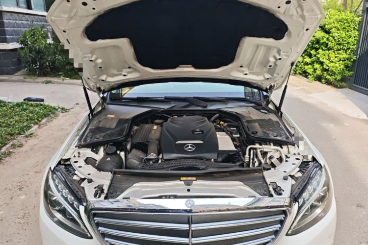 Used Mercedes-Benz C-Class 2016 C 200 L Engine Bay