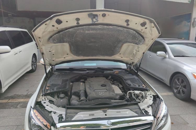 Used Mercedes-Benz C-Class 2016 C 200 L Engine Bay